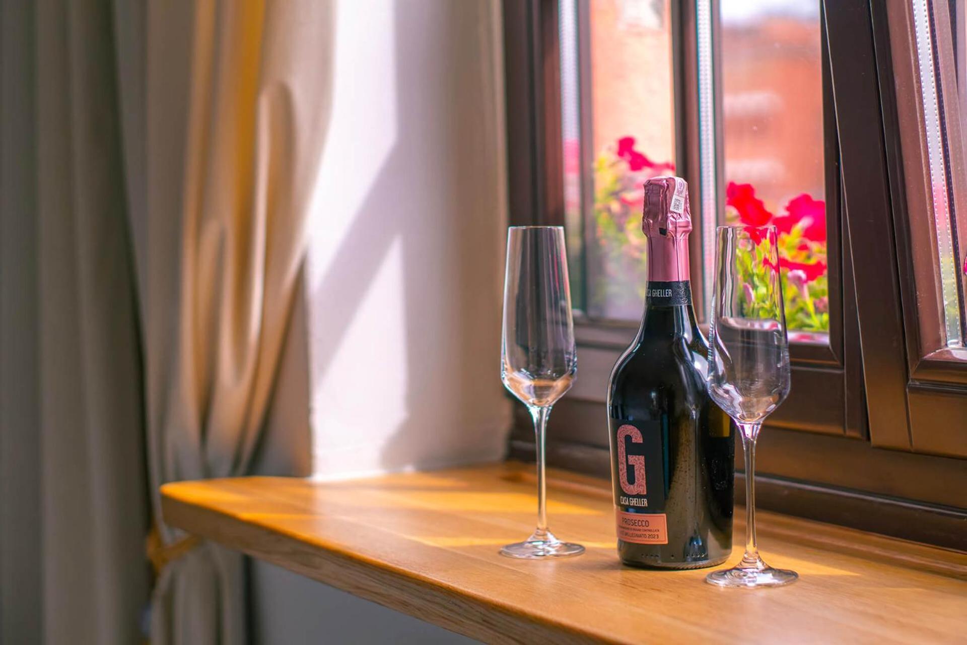 Apartment Motlawa - Old Town & River Viev, Fast Wifi Gdansk