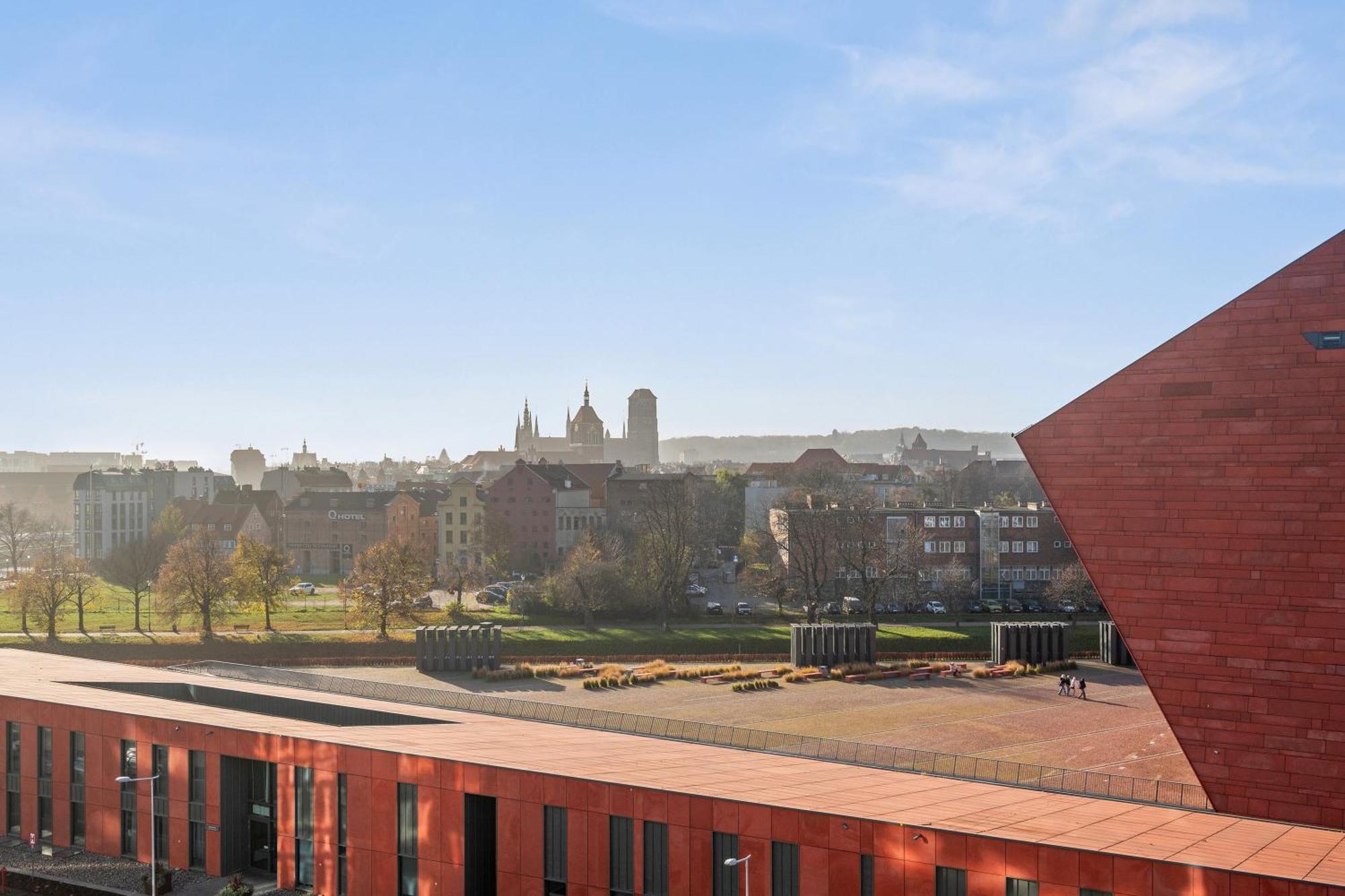Brabank Riverside - Sauna, Business & Gym By Downtown *