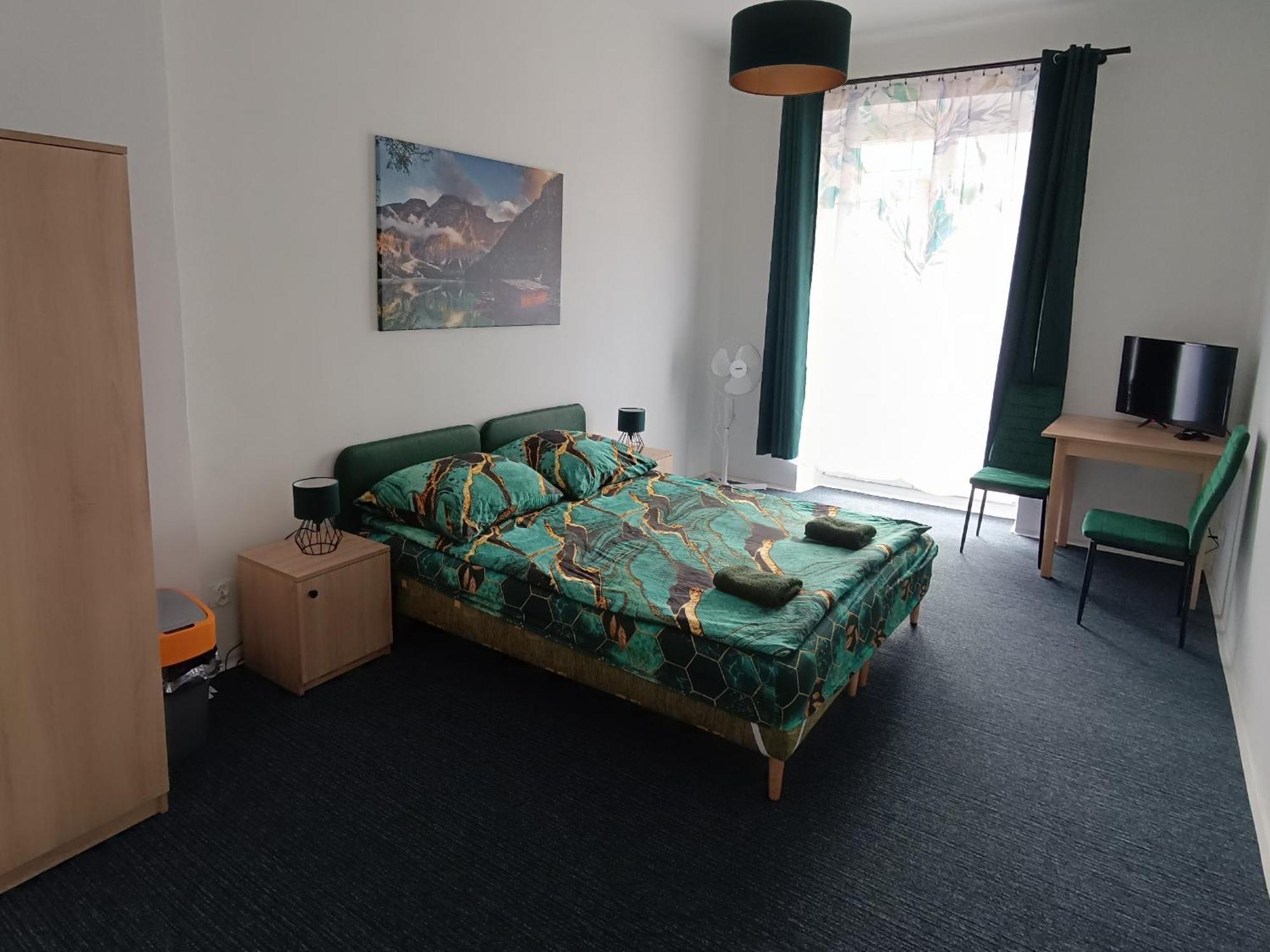 Hostel Green Rooms