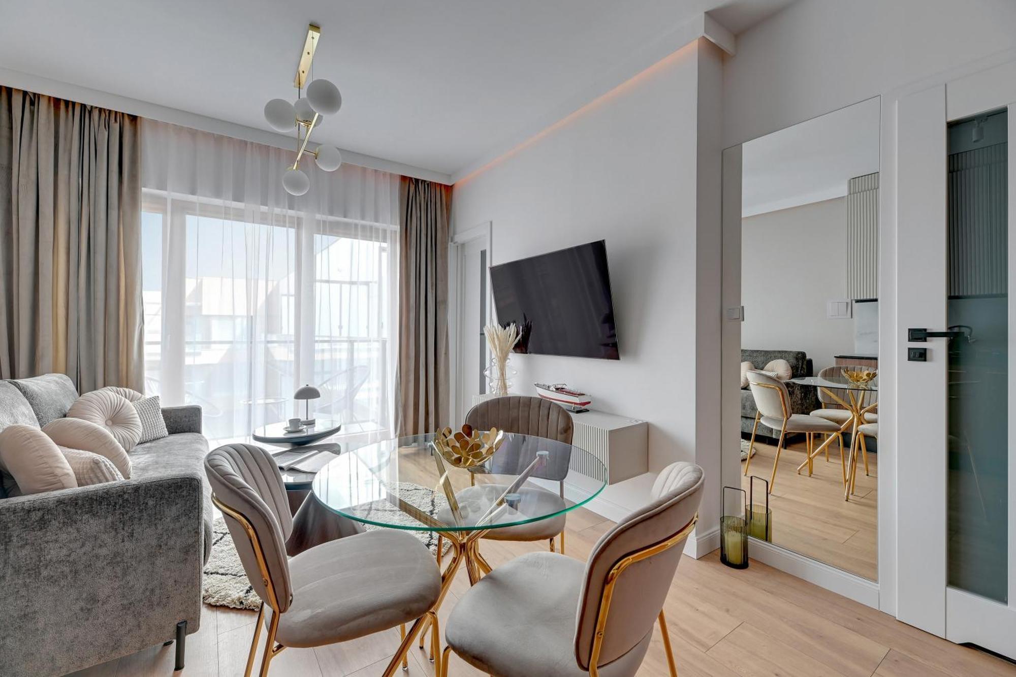 Nadmotlawie Estate - Riverside, Gym & Sauna By Downtown Apartment Gdansk