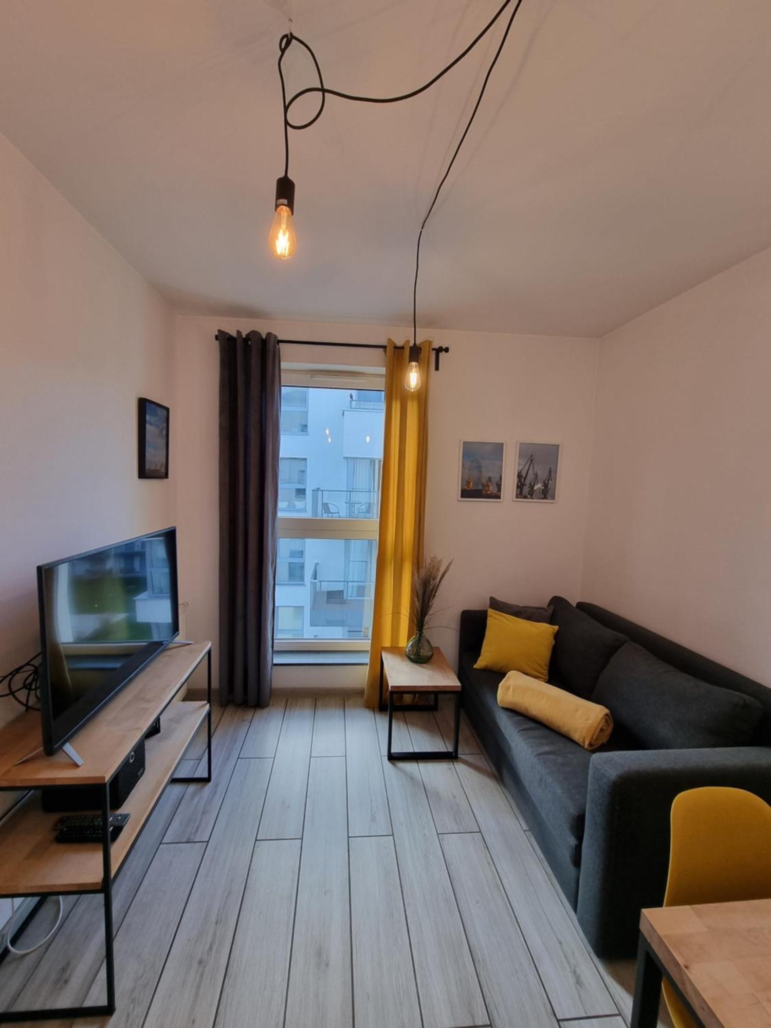 Old Town Yellow Apartment Gdansk