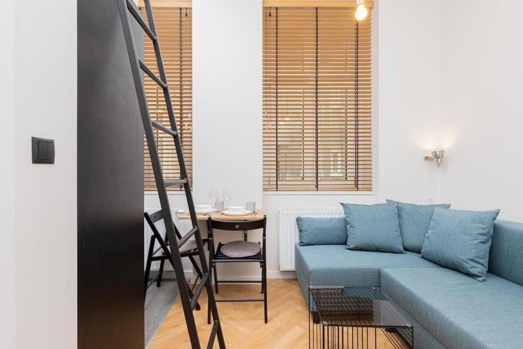 Apartment Future 11