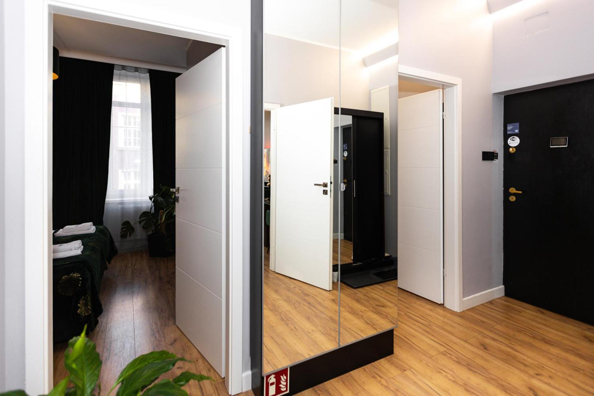 Maya's Flats & 65 - Lux Ogarna 3 Apartment Gdansk