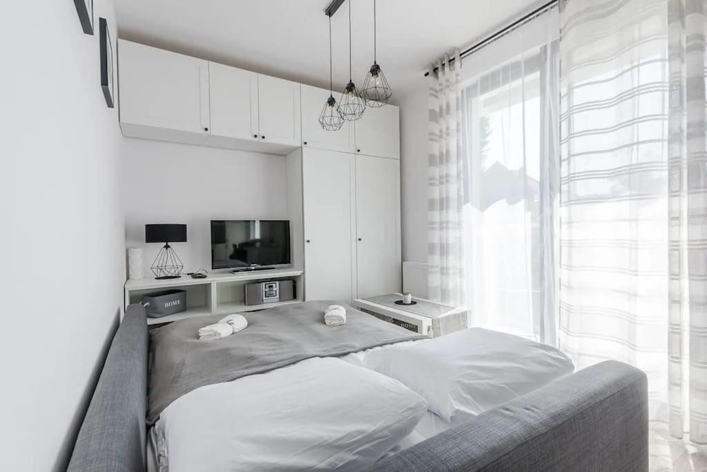 Urban Chic - Great Location - Kamienica Kollotaja Apartment