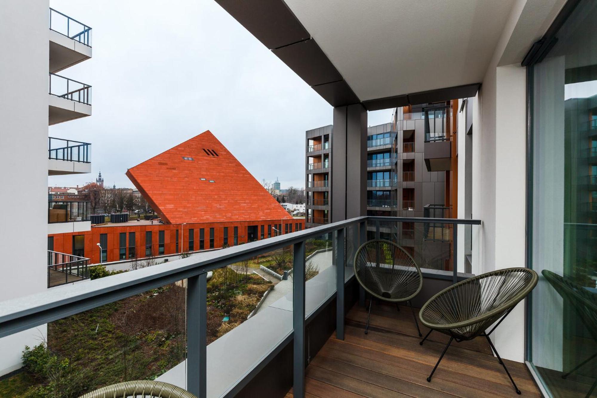 City Center - Walowa I Popieluszki By Apartmore *