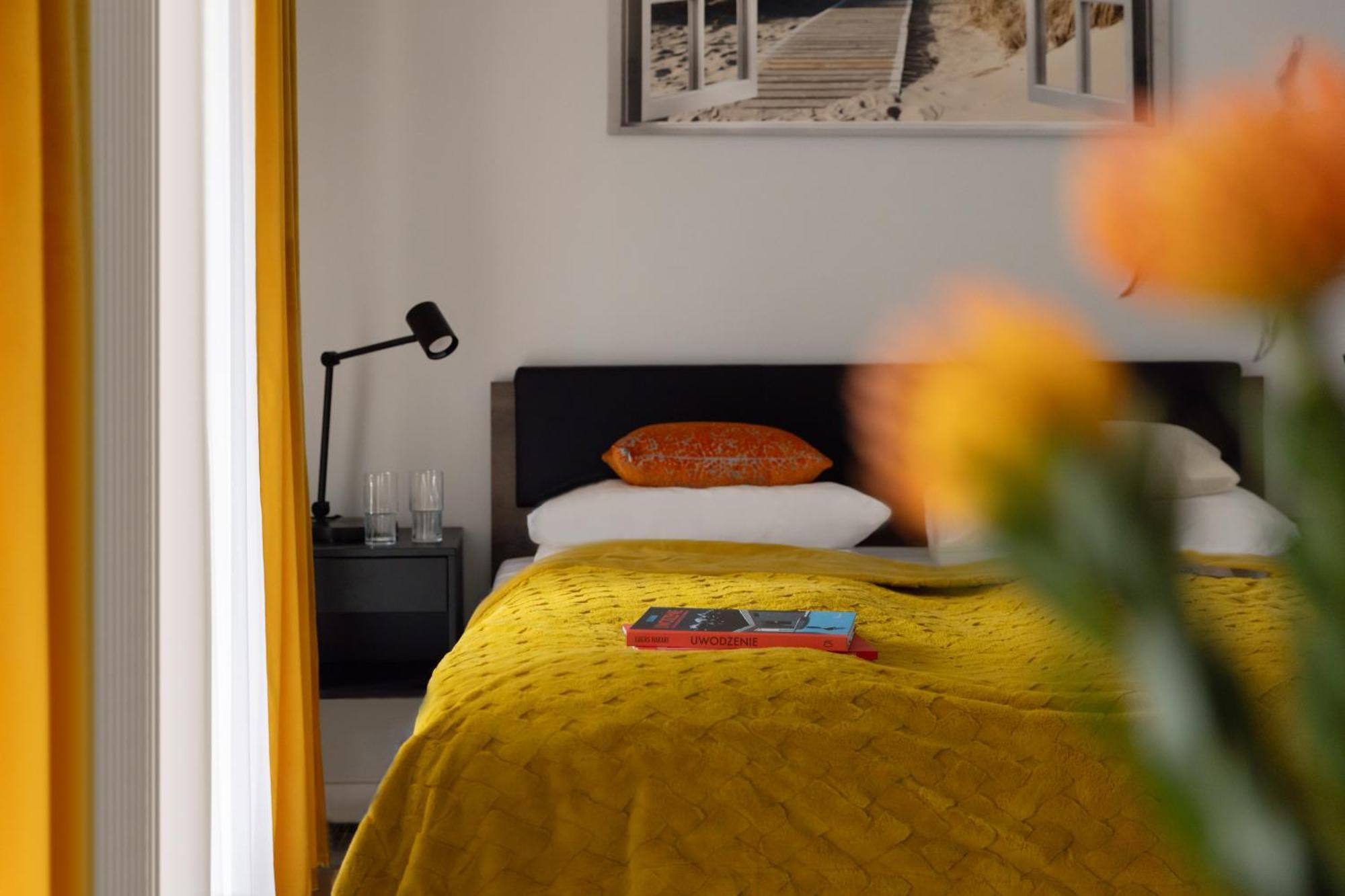 Scala By Moderna Profit- Lakowa 60c Apartment *