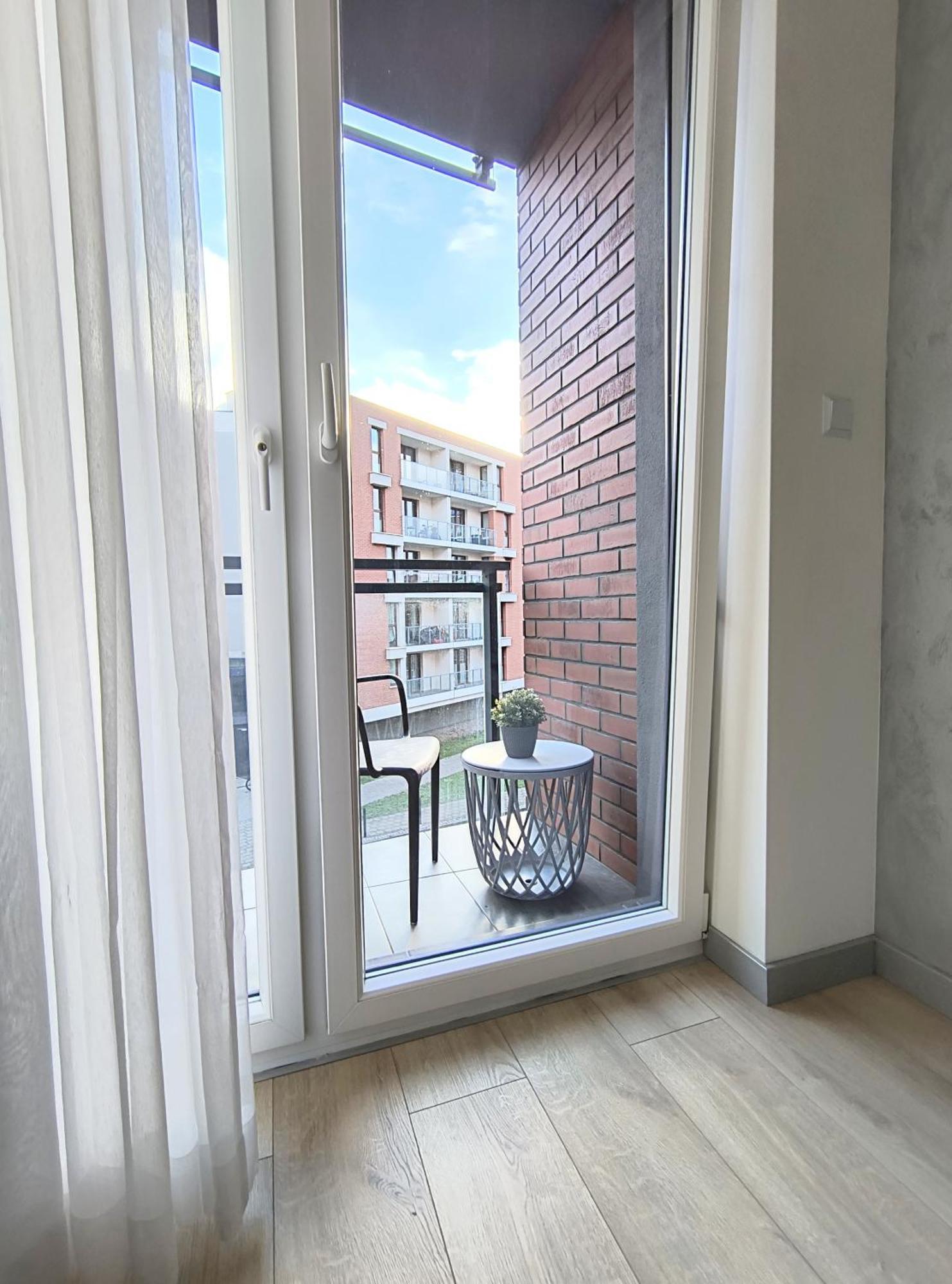 Private Parking, Secure Building - Old Town & Main Station Gdańsk
