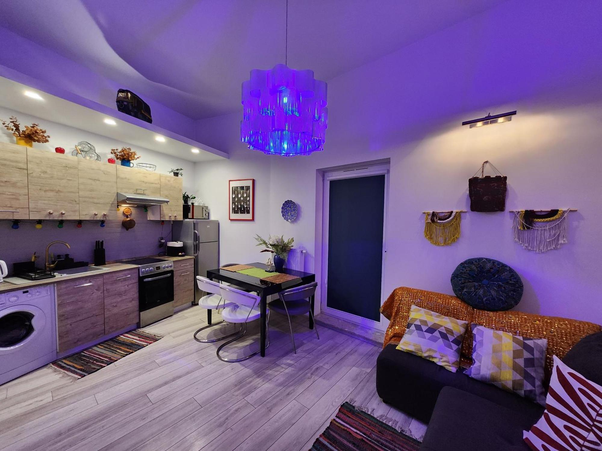 Apartment Chmielna Prestige With Luxury Jacuzzi And Sauna! Selected Also Feature A Massage Chair And Himalayan Salt With Color Therapy Salt Forest *