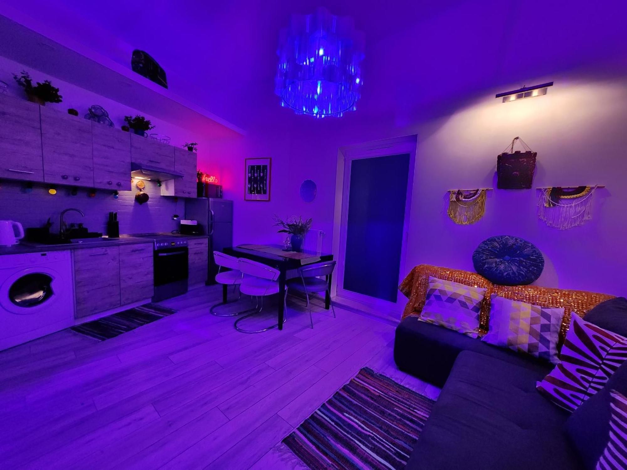 Chmielna Prestige With Luxury Jacuzzi And Sauna! Selected Also Feature A Massage Chair And Himalayan Salt With Color Therapy Salt Forest Apartment
