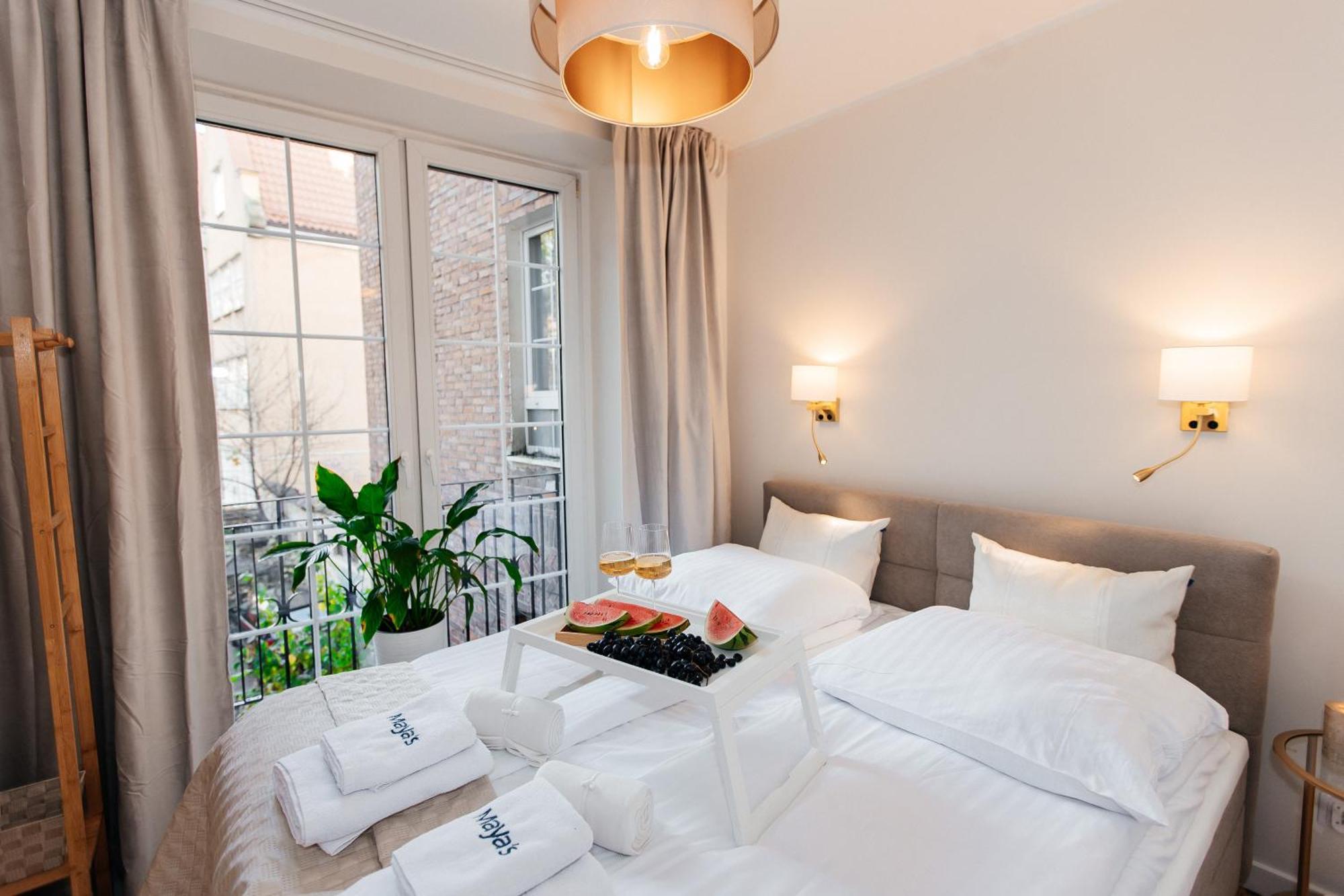 Maya's Flats & 27 - Beautiful On Piwna Street In The Old Town Gdańsk