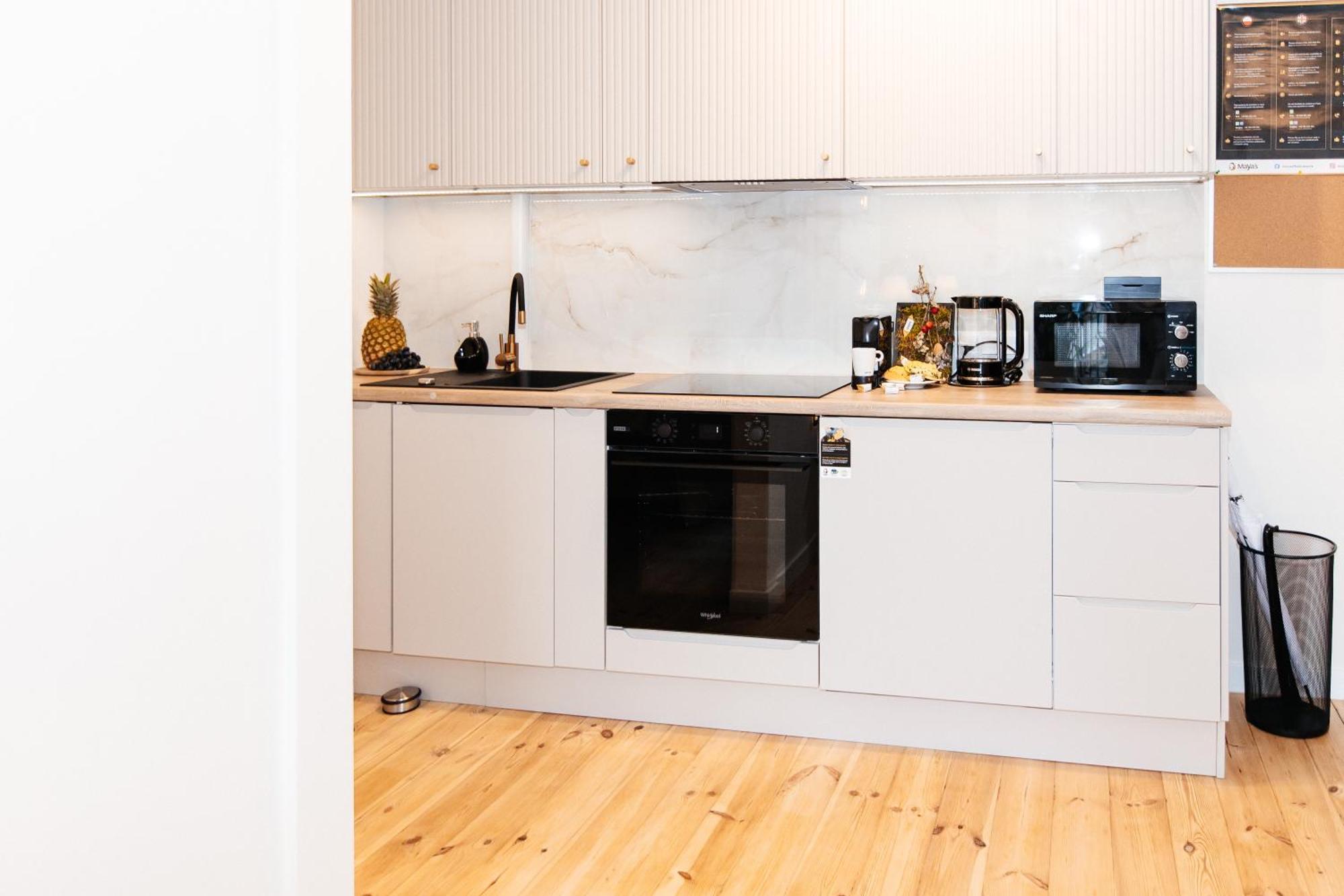Maya's Flats & 27 - Beautiful On Piwna Street In The Old Town * Gdańsk