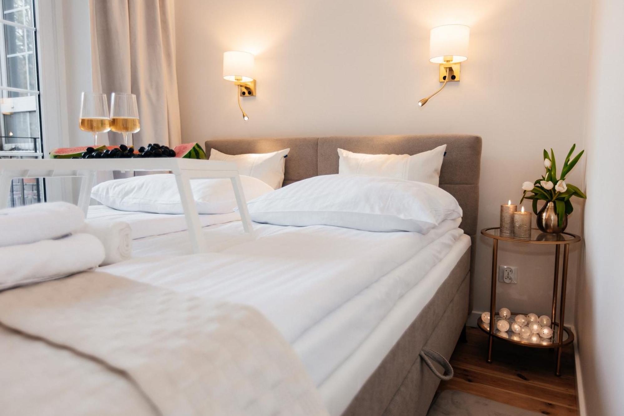 Maya's Flats & 27 - Beautiful On Piwna Street In The Old Town * Gdańsk