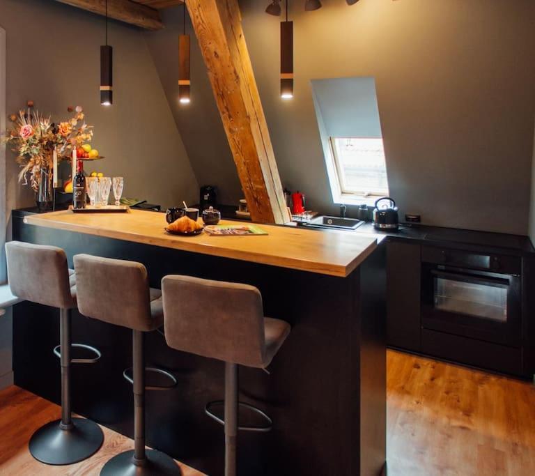Filharmonia Retreat Old Town Apartment *