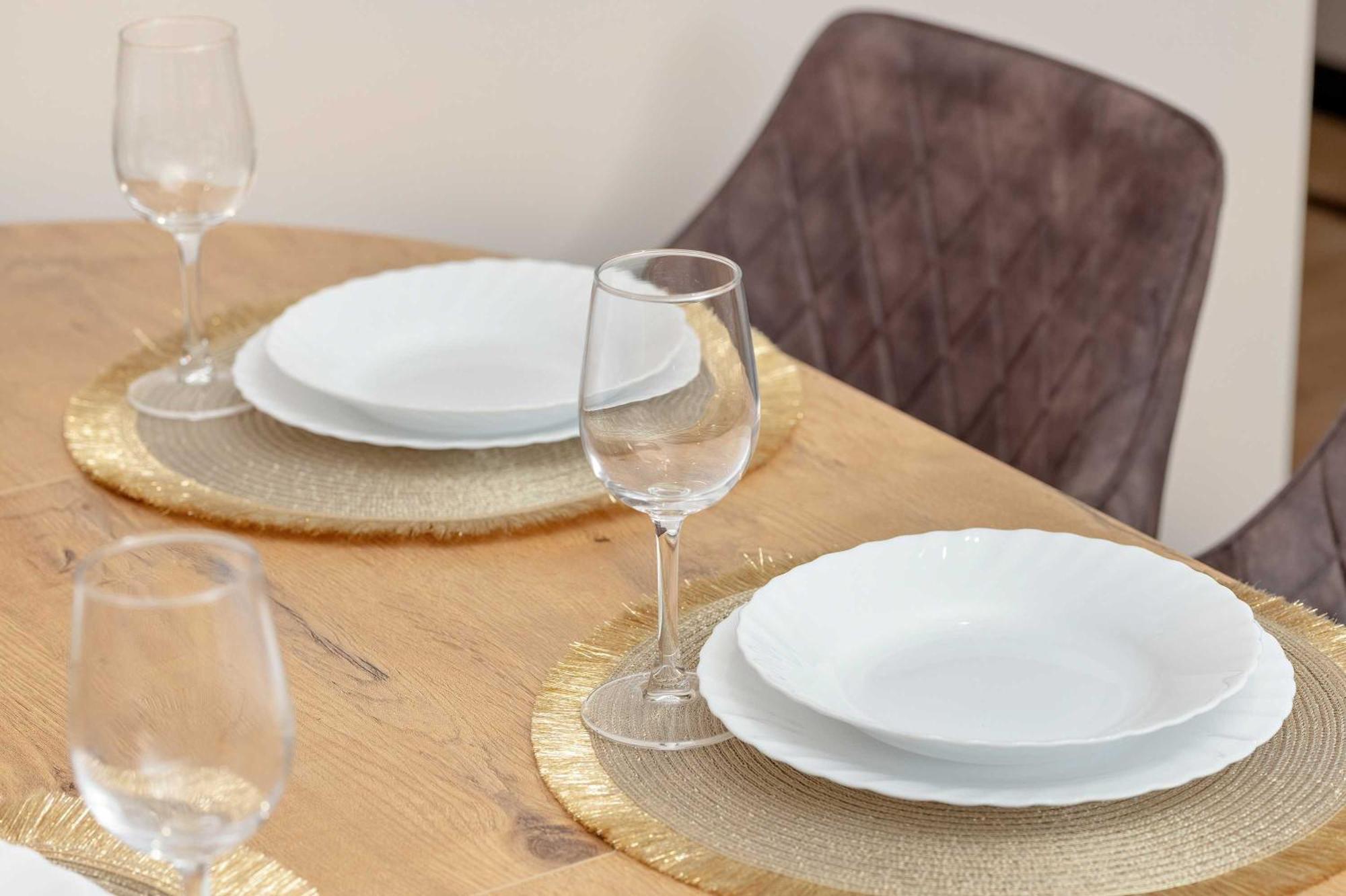 Jasny I Elegancki Pastelowa Z Parkingiem By Renters Apartment