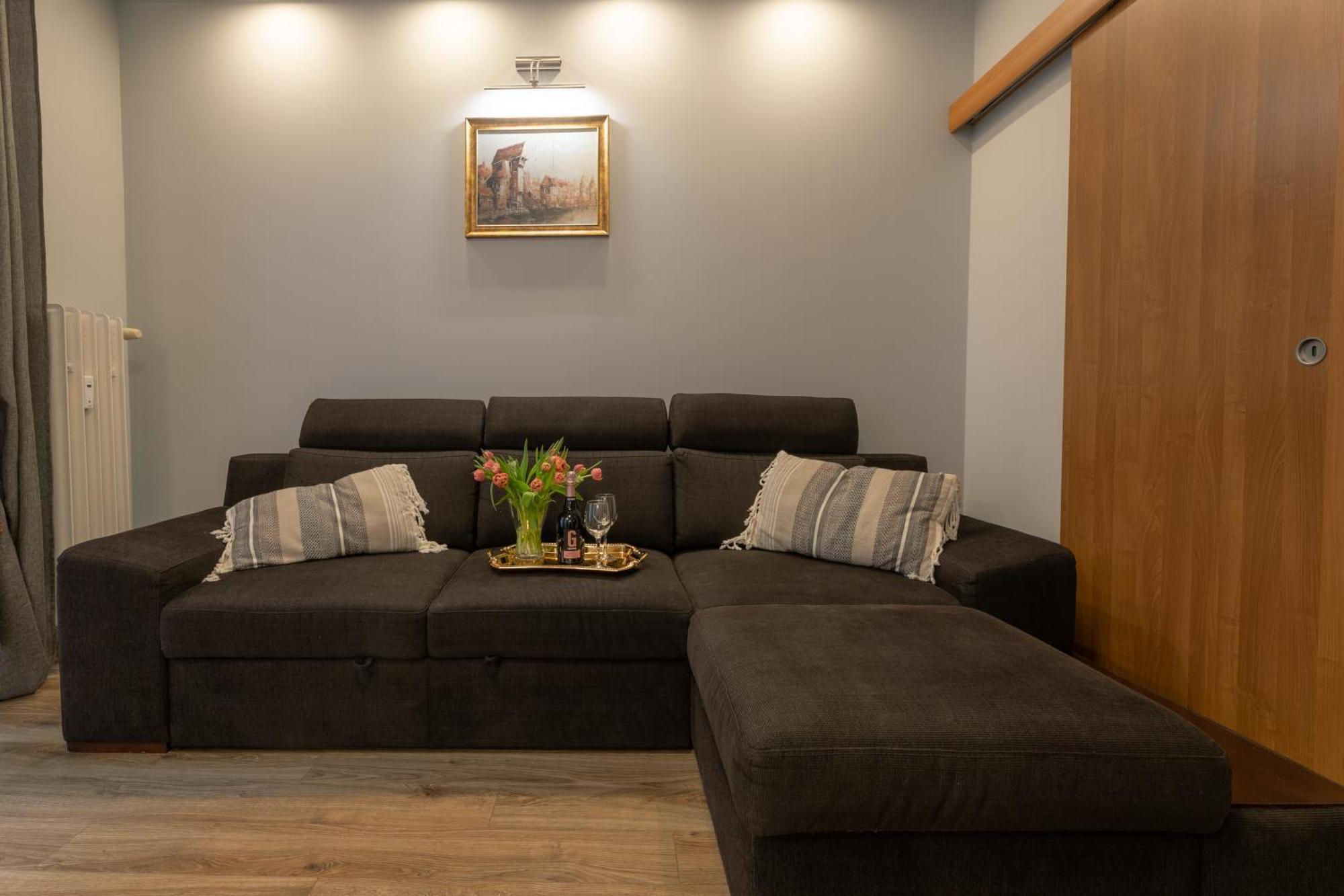 Apartment Naptun Old Town By Alqueen Apartments Gdansk