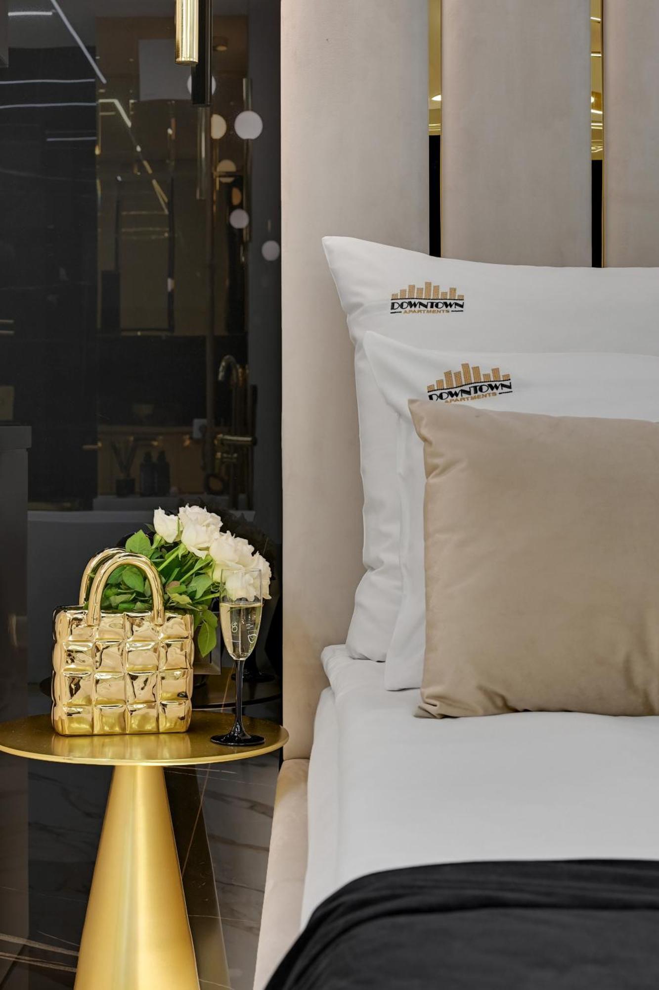 Leilighet Romantic With Bathtub By Downtown *