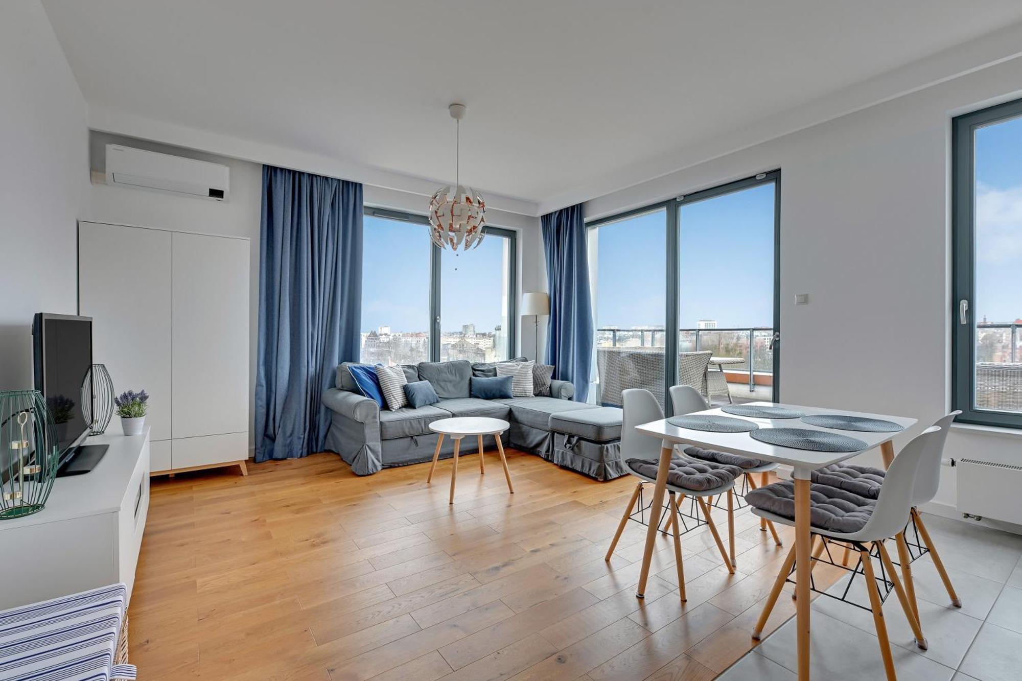 Brabank 457 - View By Grand Apartment