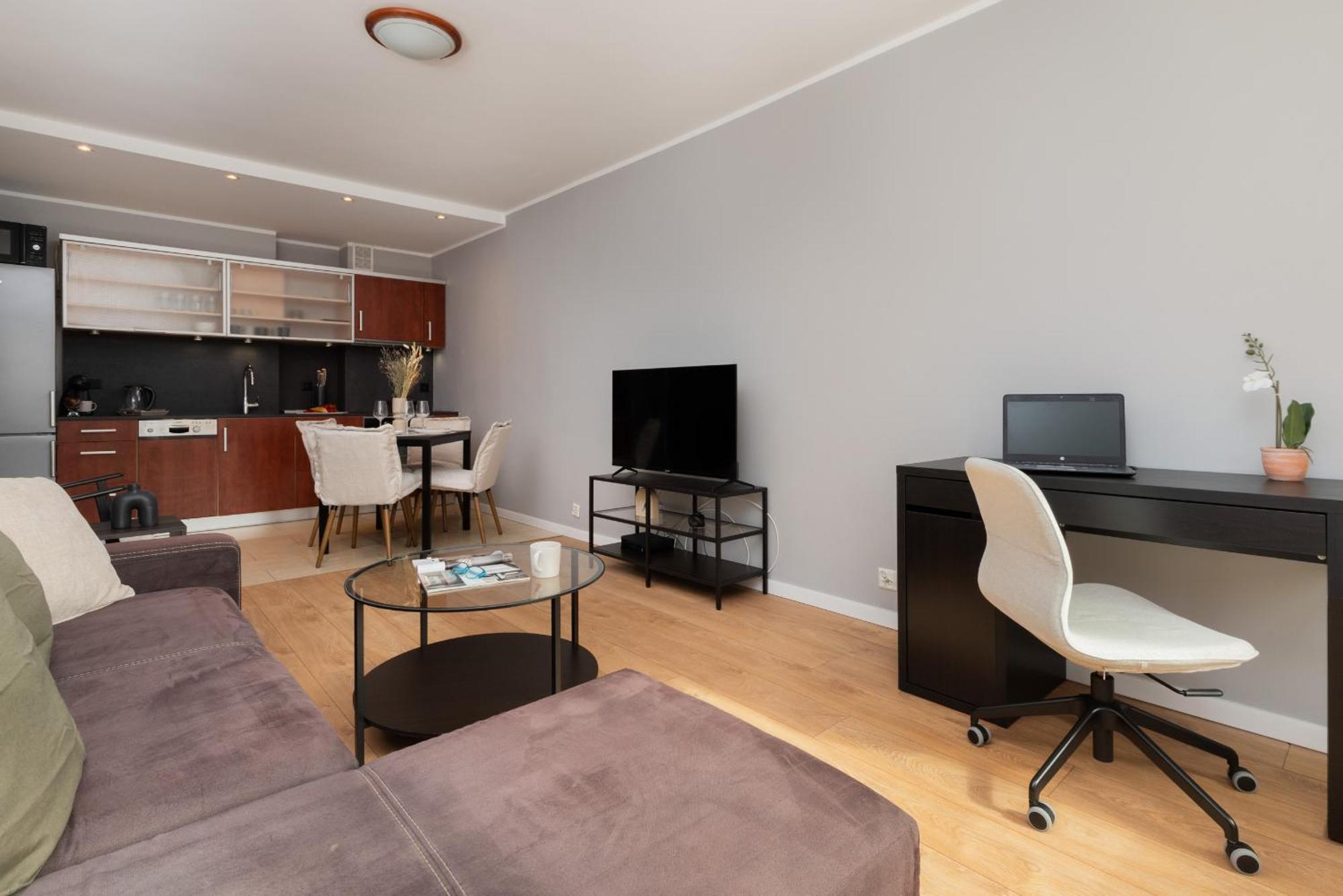 Apartment Dlugie Ogrody Spacious In The Center By Renters Gdansk