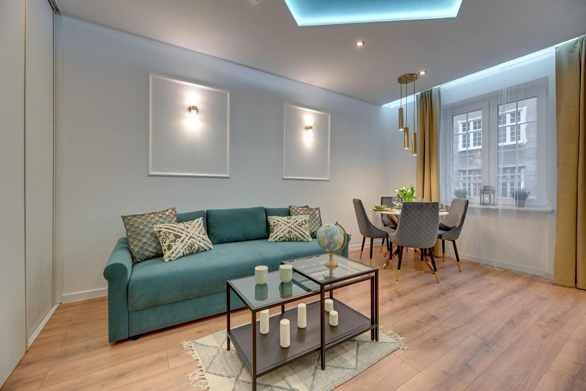 Ideal Zlotnikow Apartment