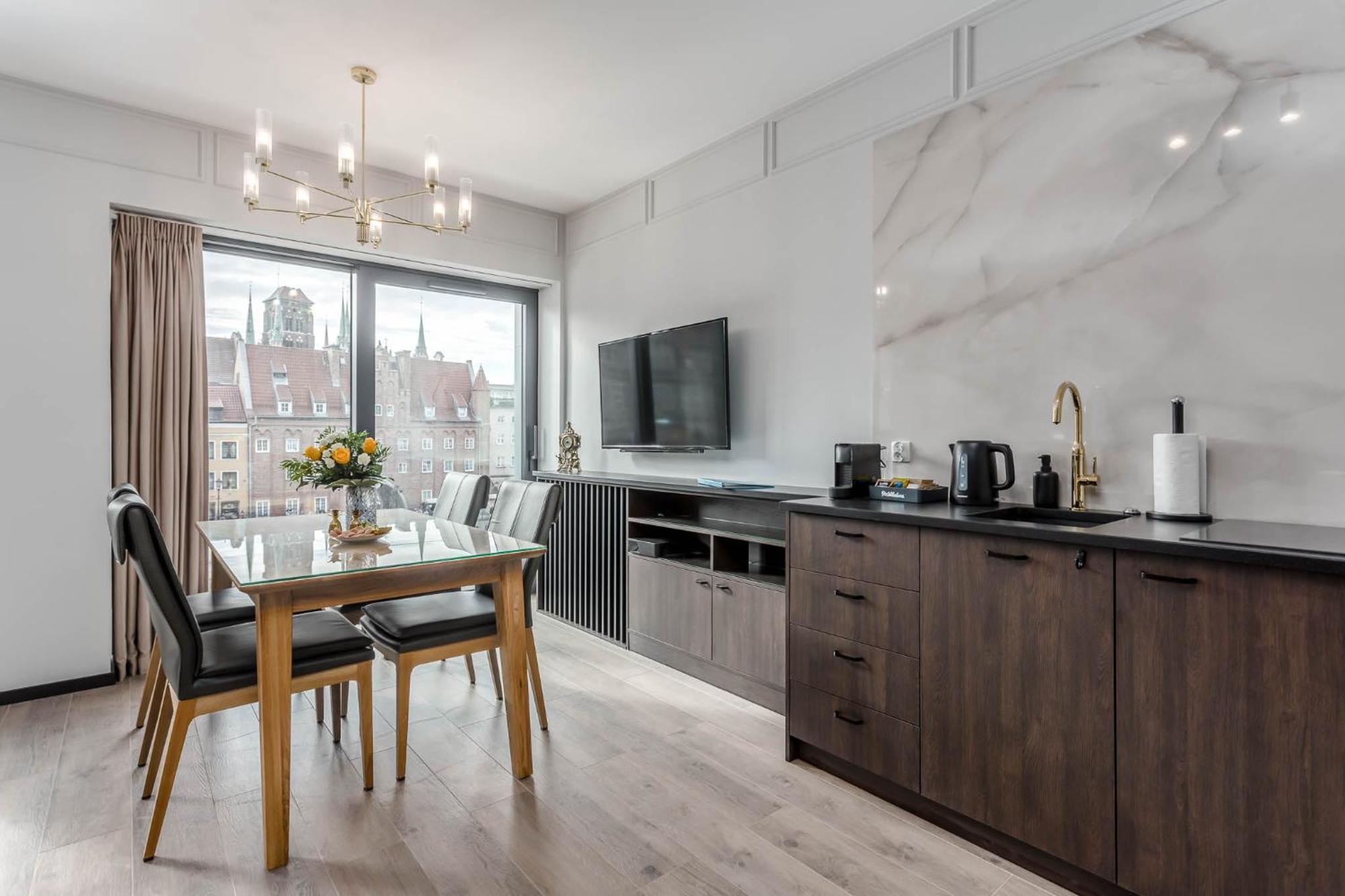 Rent Like - W Deo Plaza