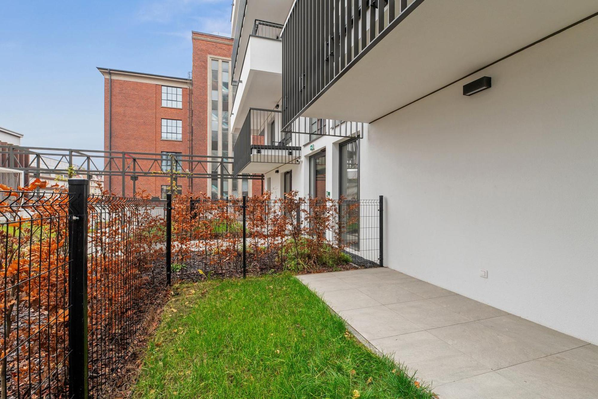 Apartment Doki Living - Foodhall & Parking By Downtown Gdansk
