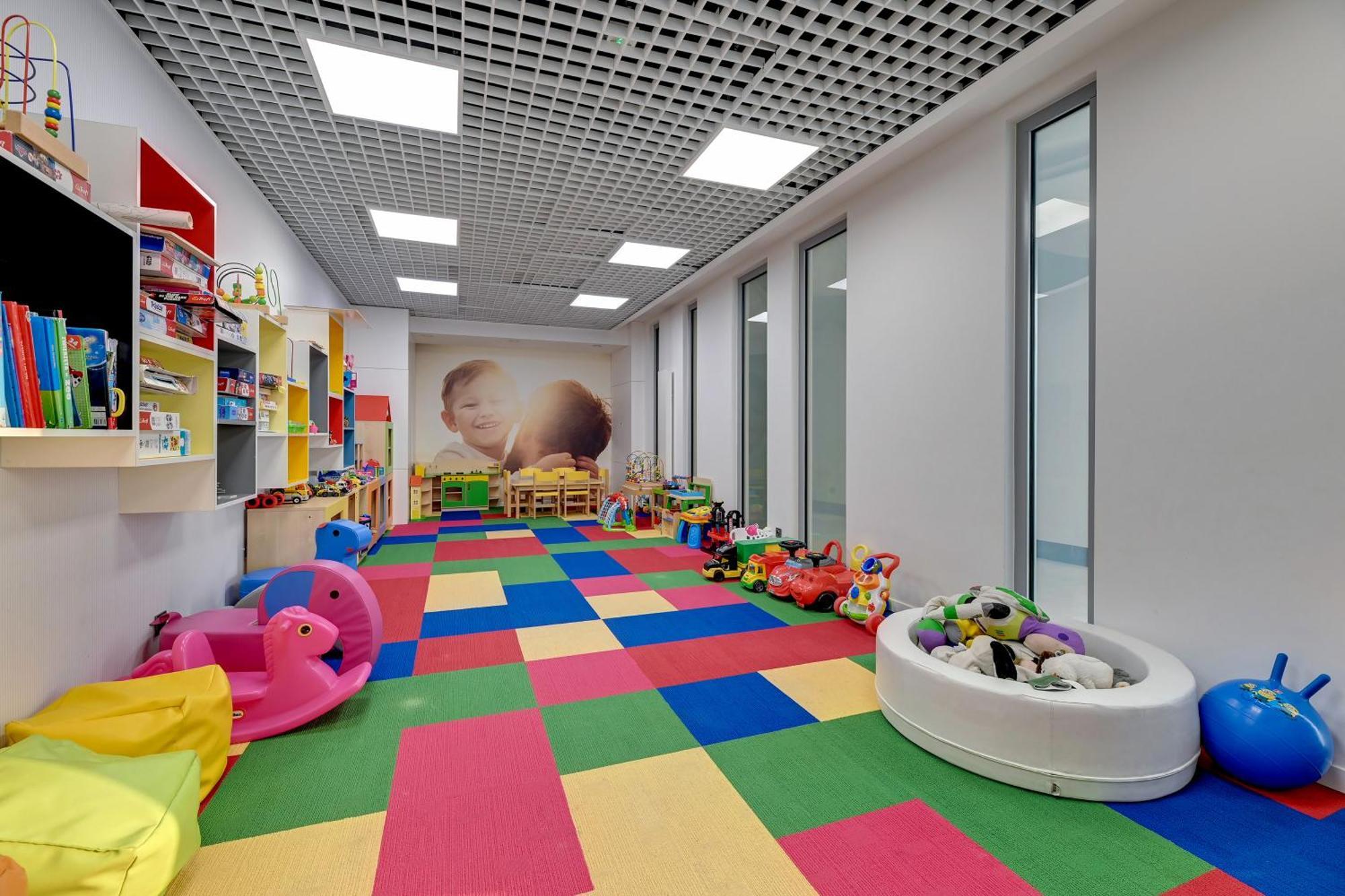 Milabaltica Estate Gym, Sauna & Parking By Lion *