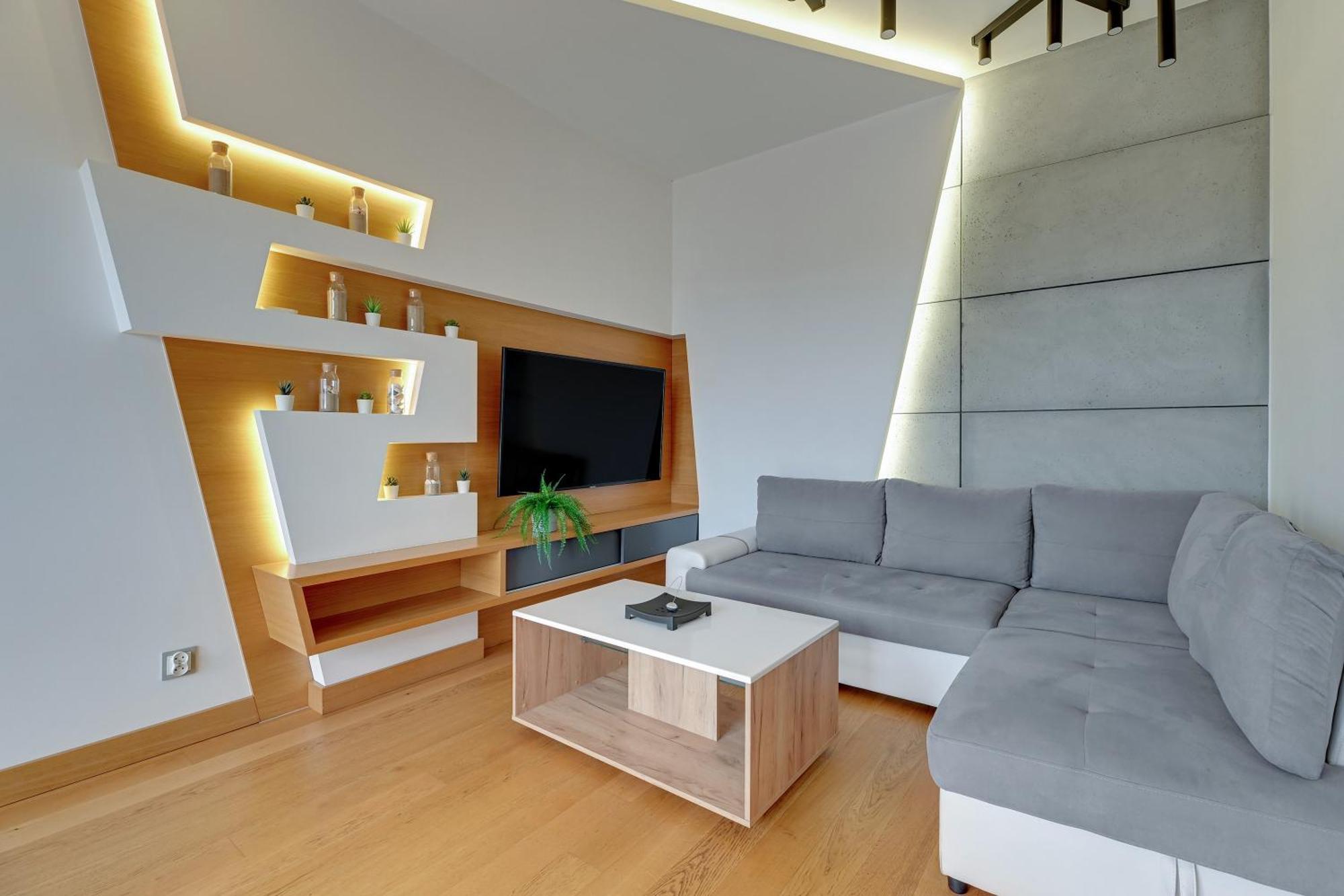 Milabaltica Estate Gym, Sauna & Parking By Lion Apartment *