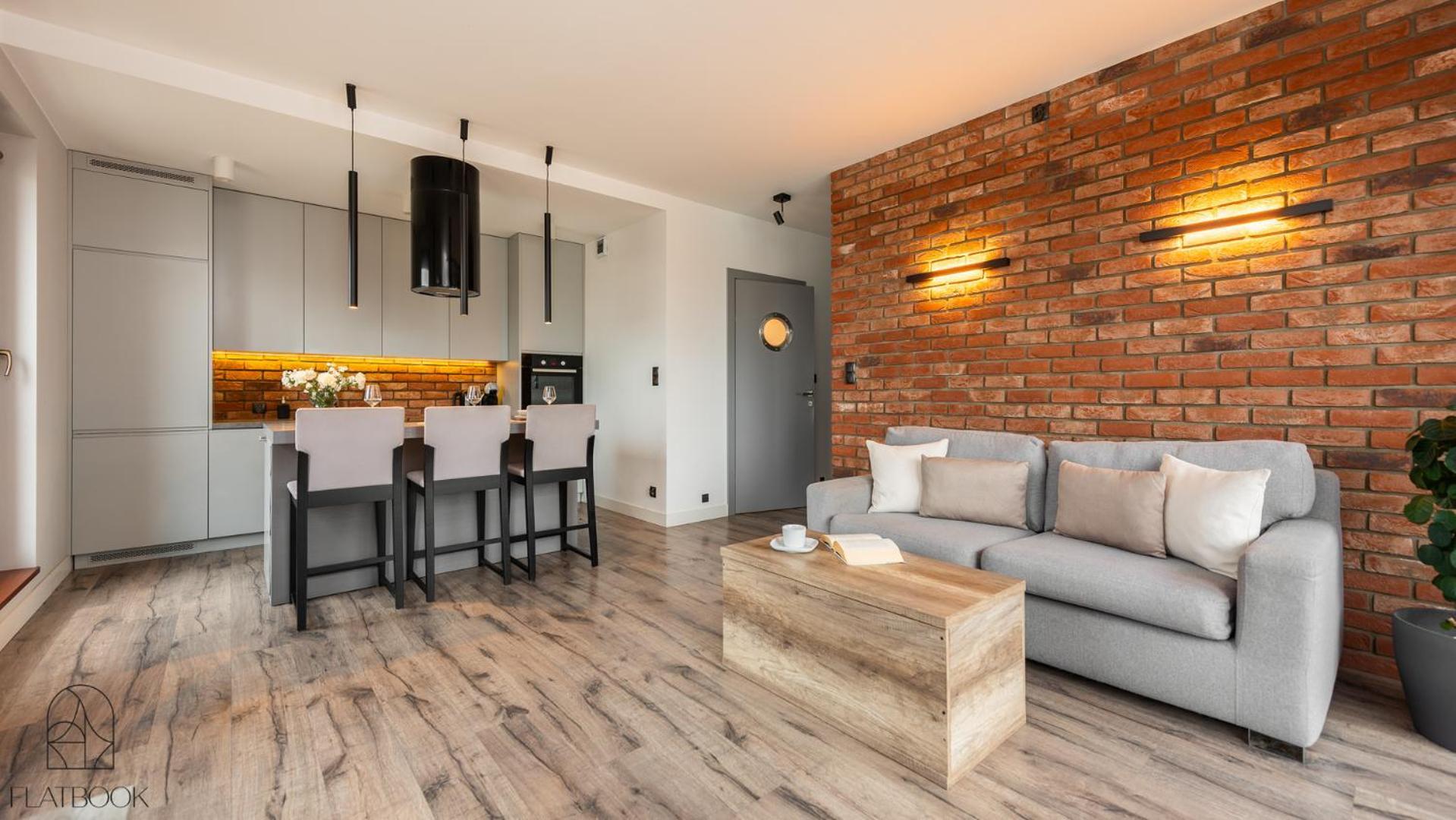 Jaglana With Parking & Apartamento
