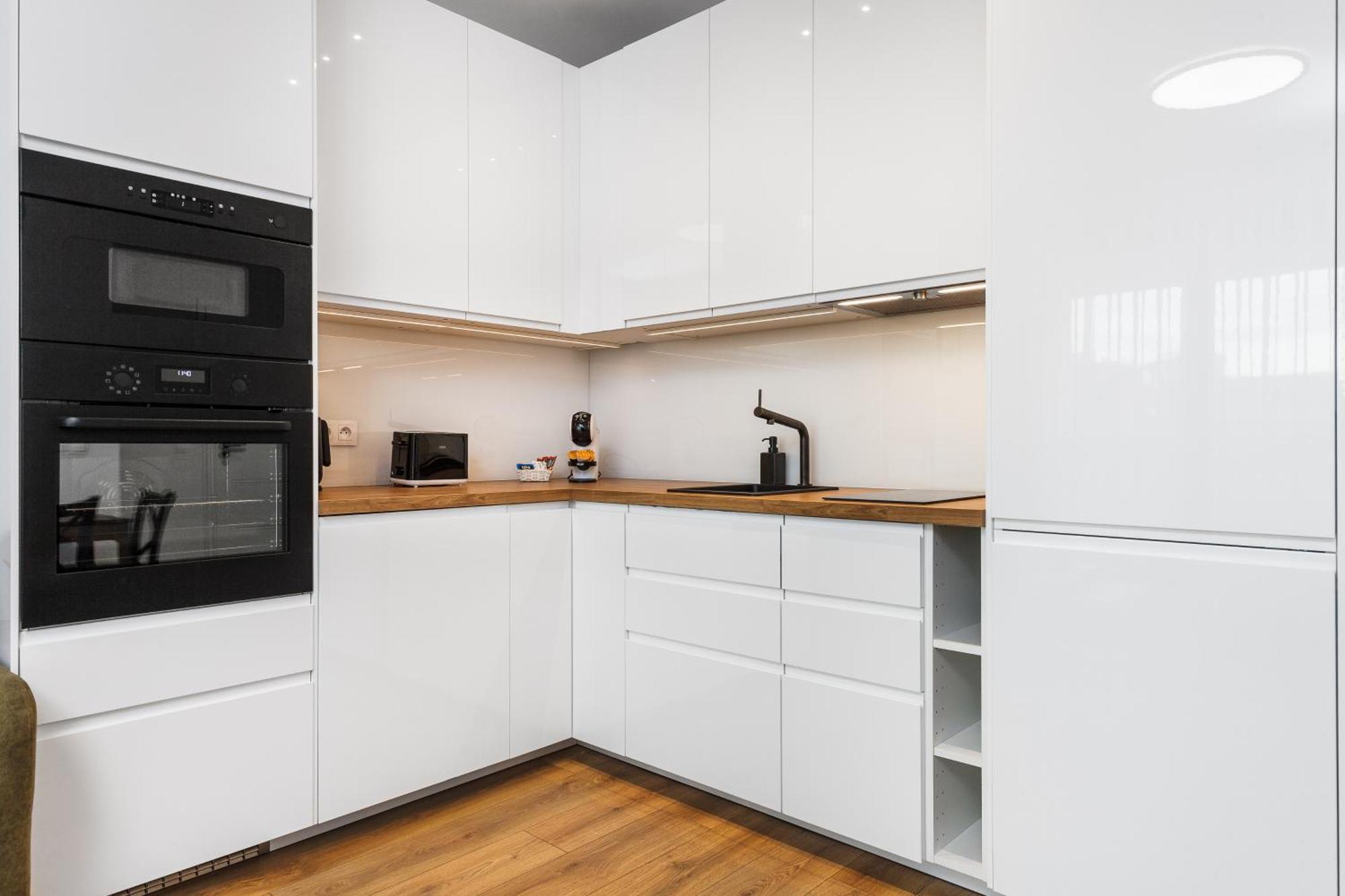 Mlode Doki By Happystay Apartment