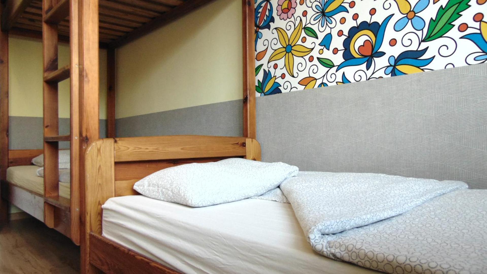 Folks Village Plowce House Hostel *