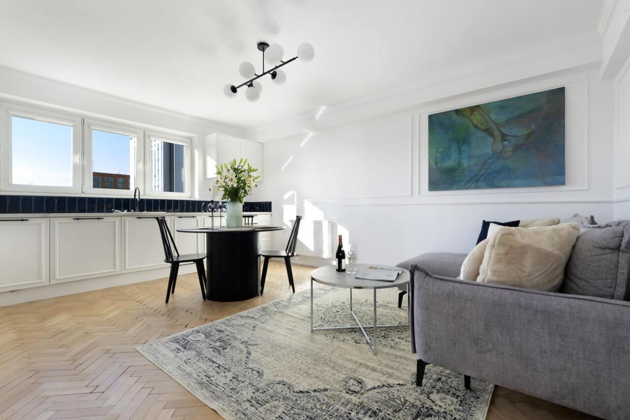 Elite Harmony Old Town Apartment *