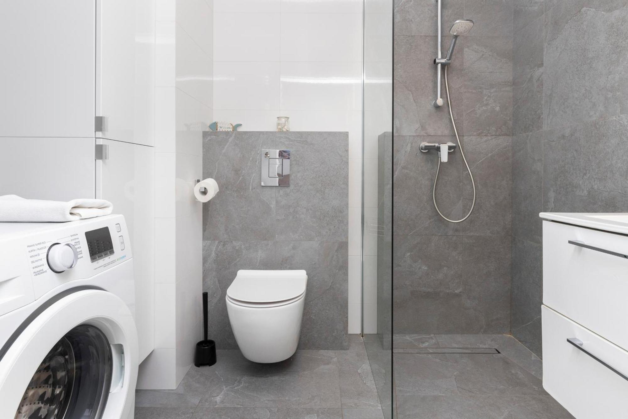 Z Widokiem Na Morze Obok Parku Millenium W Gdansku By Renters Apartment *