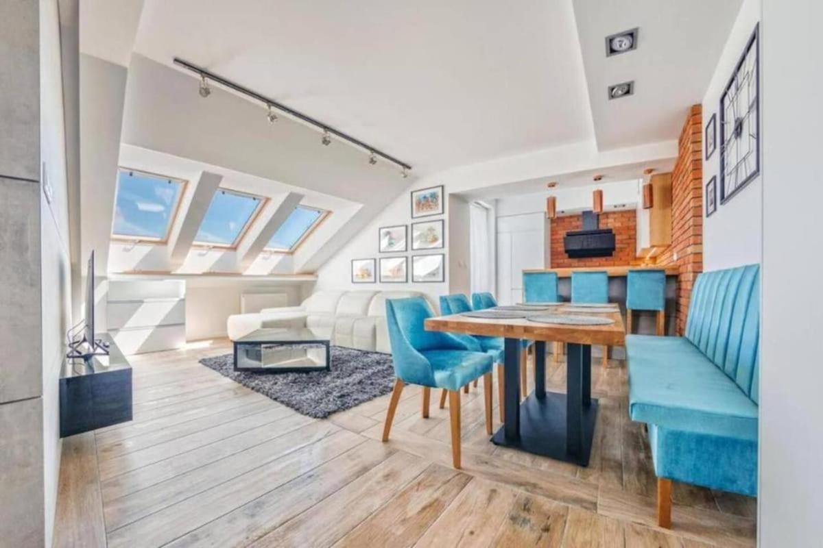 Golden - Cozy And Bright - Great Location &swietej Barbary