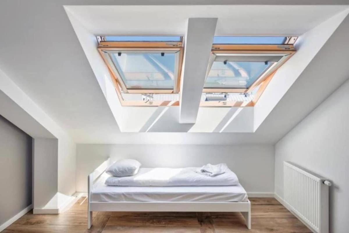 Apartment Golden - Cozy And Bright - Great Location &swietej Barbary