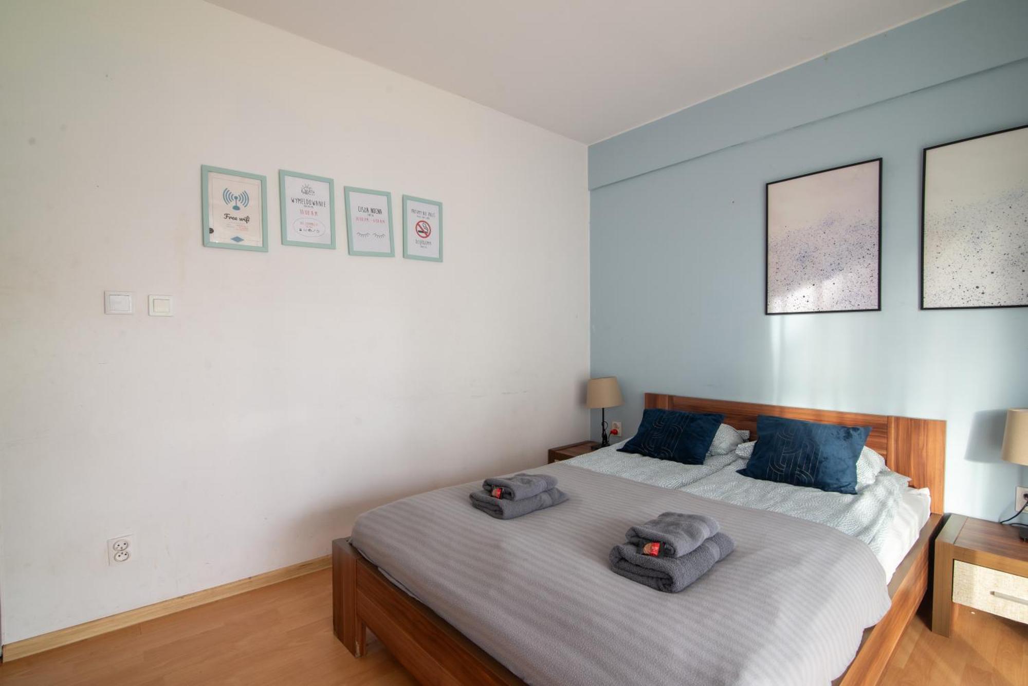 Apartment I I Z Lazienkami *