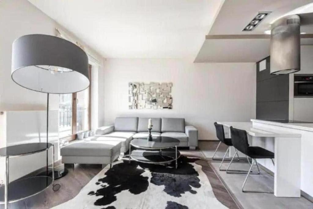 Urban Nest Group - Szafarnia 5 Apartment