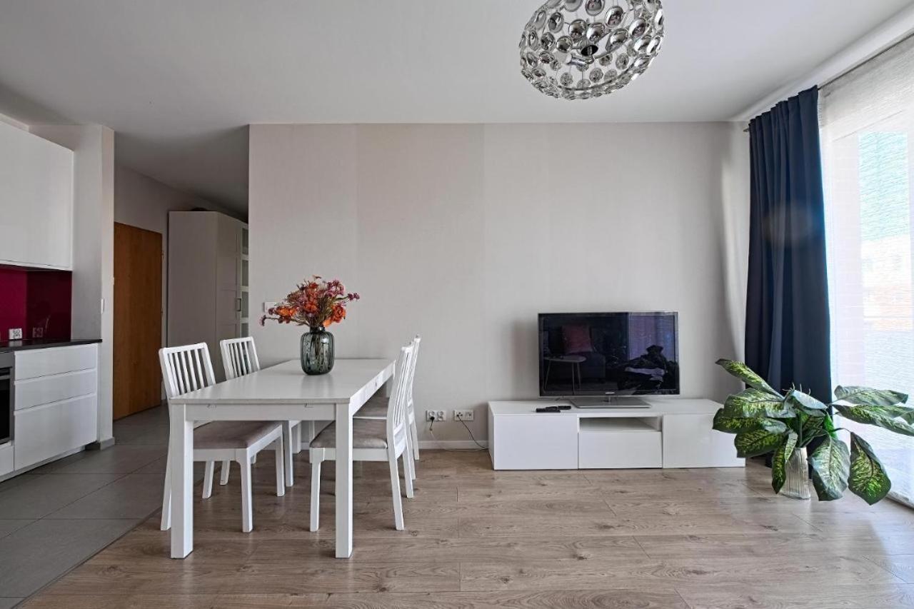 Urban Nest Group - Dluga Grobla 10