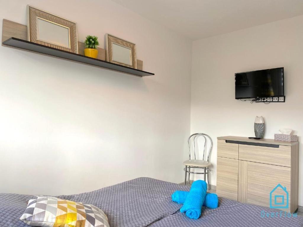 Apartment Violet - 10 Min To Old Town Gdansk,pkp & Shopping Mall *