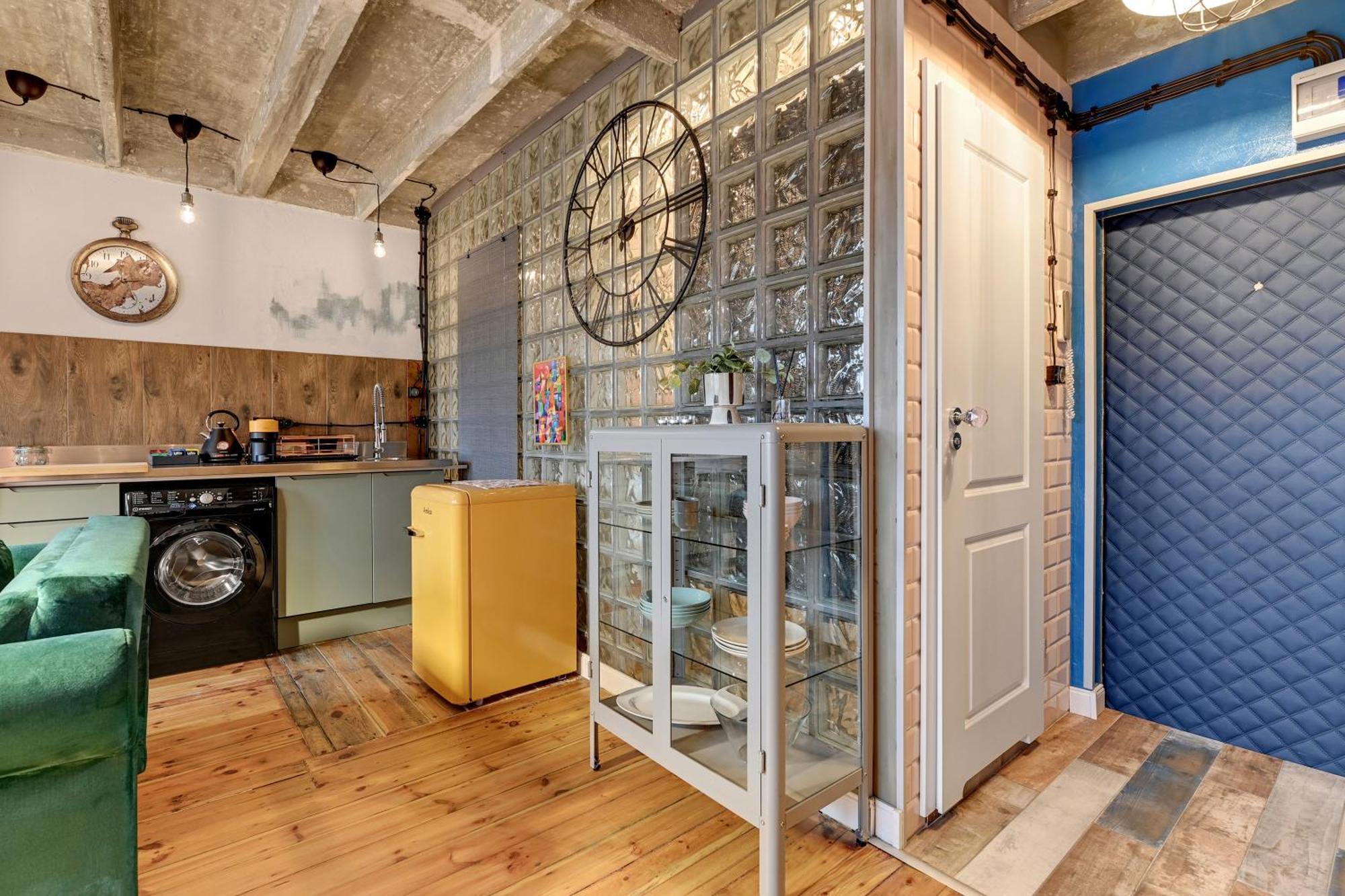 Cats & Crafts Loft By Downtown Apartment *