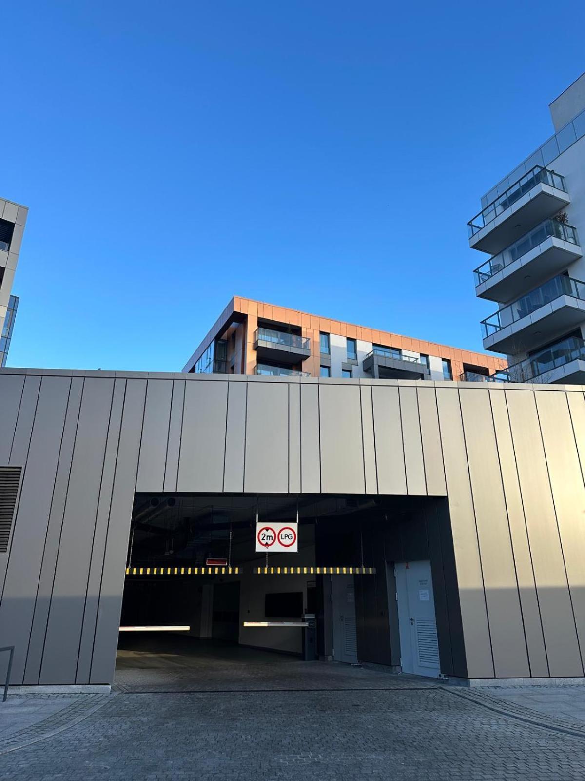 Brabank Elegant, Free Parking By Grandview Apartment *