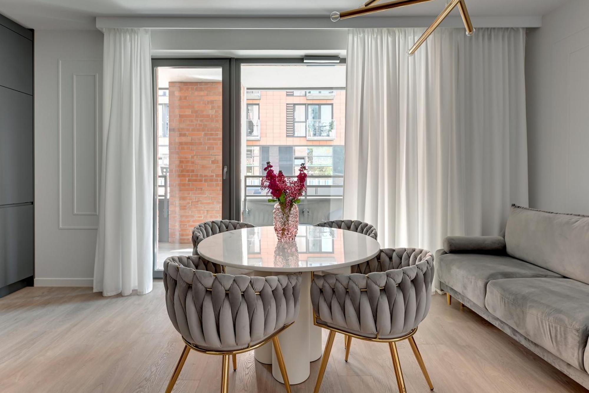 Scala Center Premium With Parking By Lion * Gdańsk