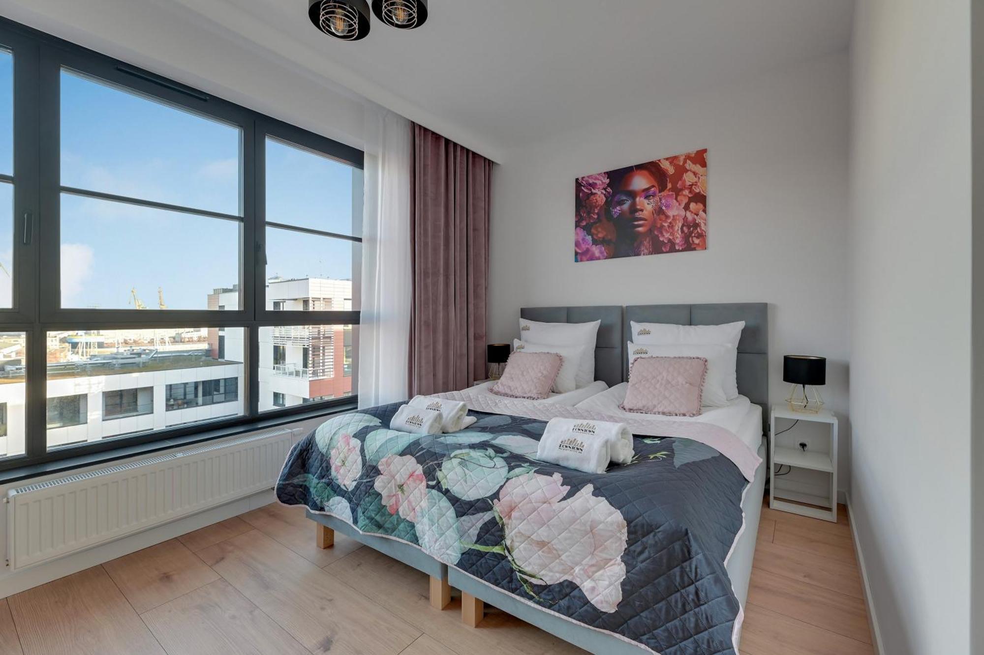 Doki Living - Foodhall & Parking By Downtown Apartment *