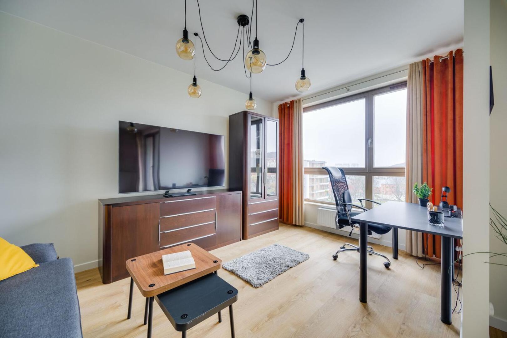 Prostywynajem Garrison Skyline Parking Apartment
