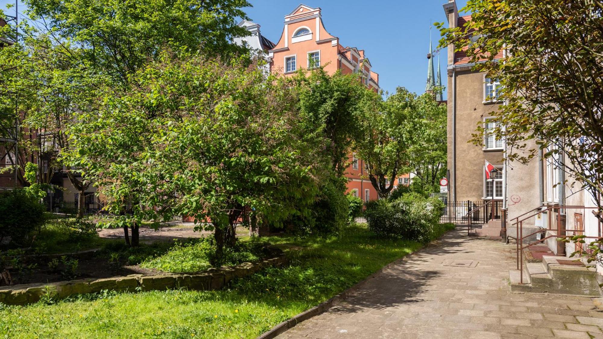 Flatbook - In The Heart Of Old Town Mariacka Ii