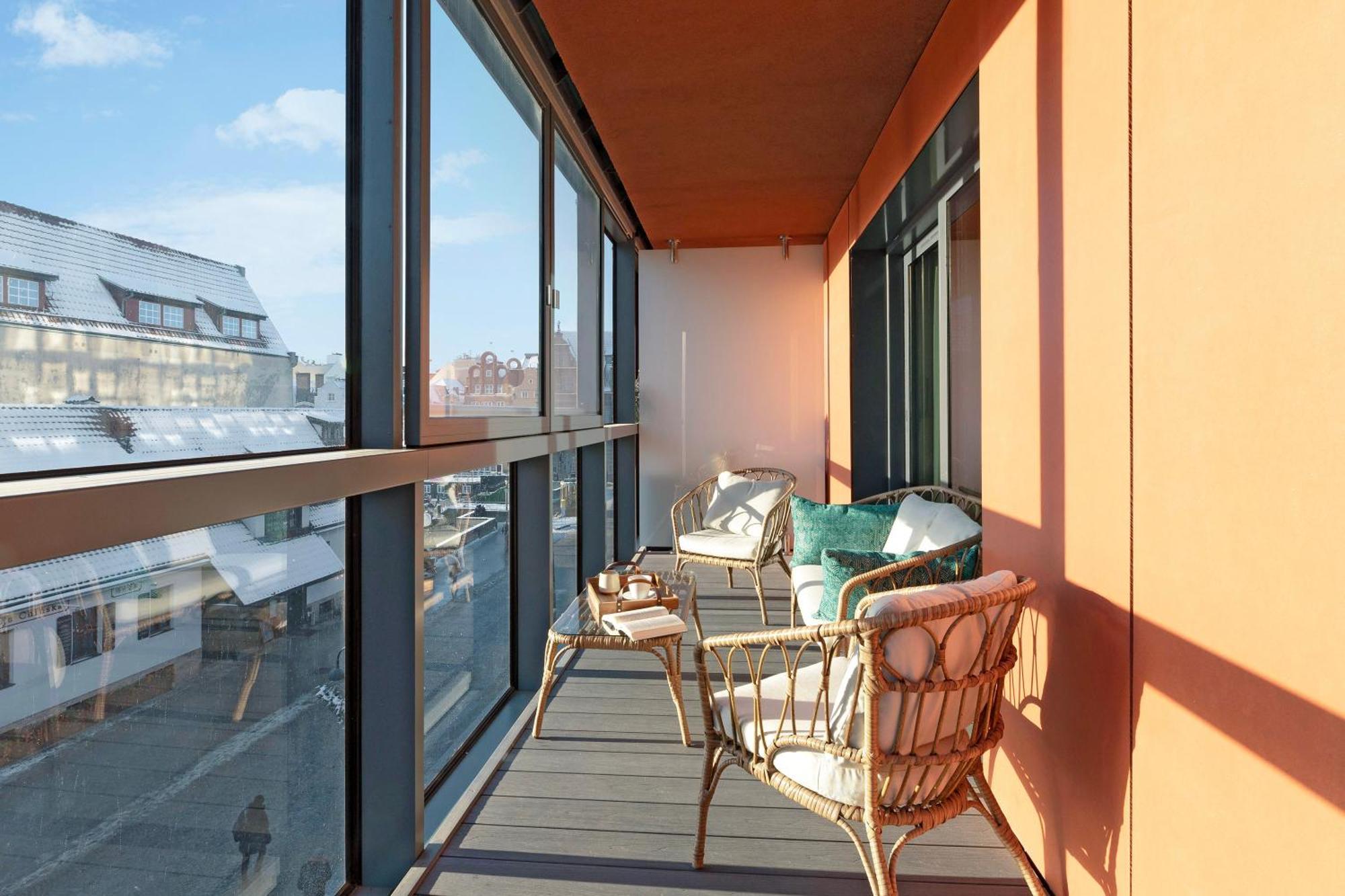 Deo Plaza Premium Suites, Riverside & Radisson By Downtown Gdansk
