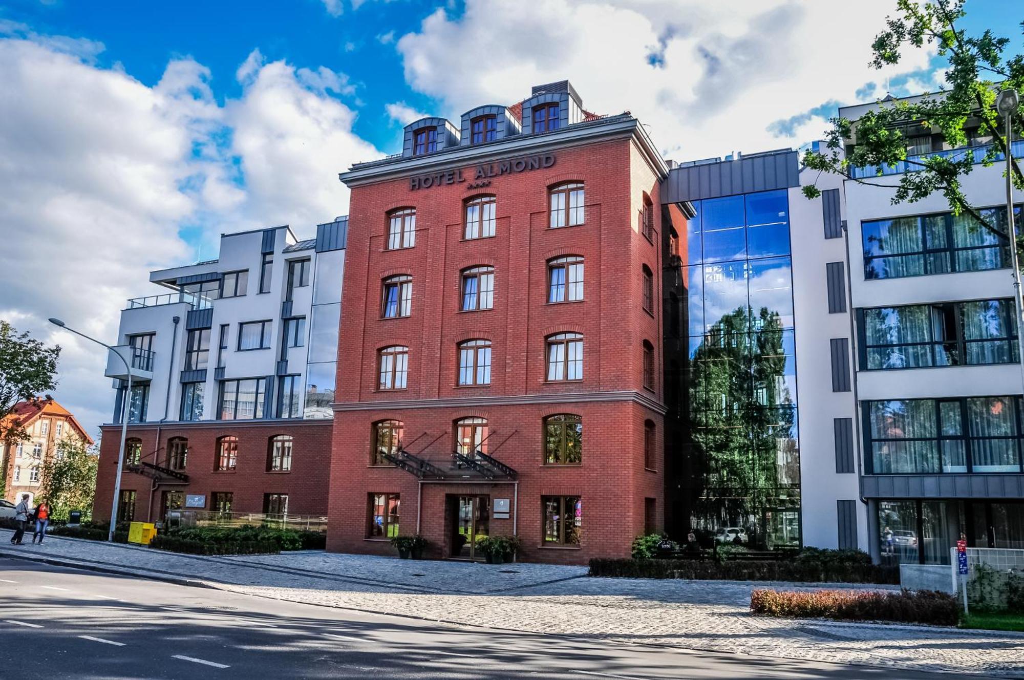 Hotel Almond Business & Spa
