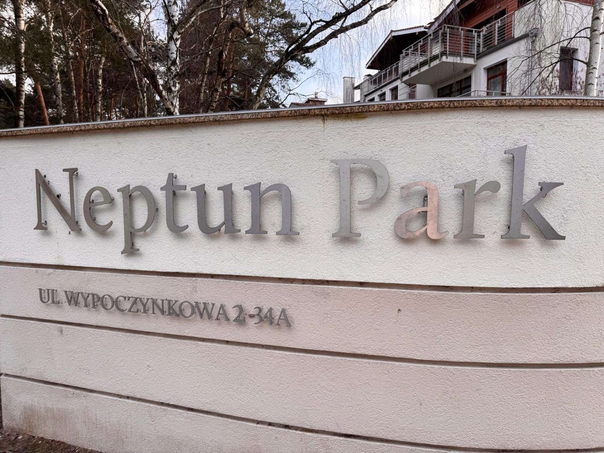 Neptun Park 4 Osobowy Przy Plazy *