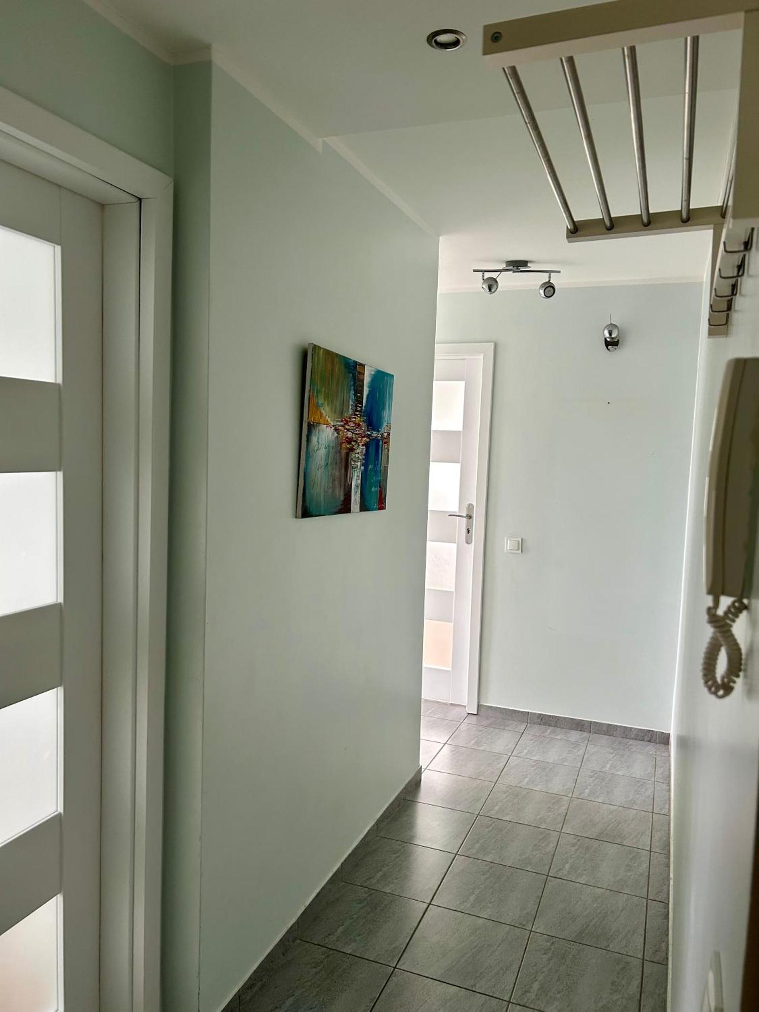White Pearl Apartment *