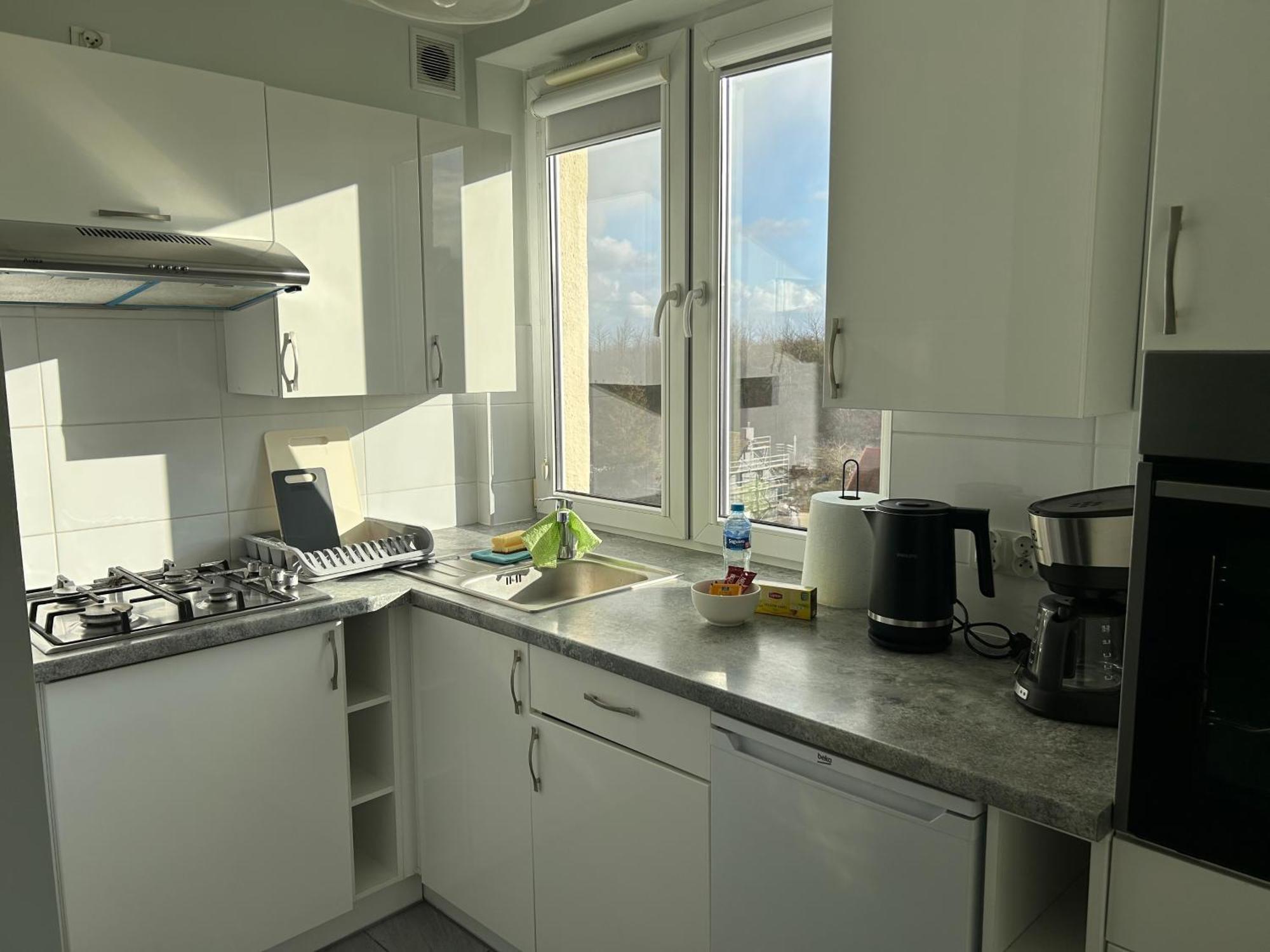 White Pearl Apartment