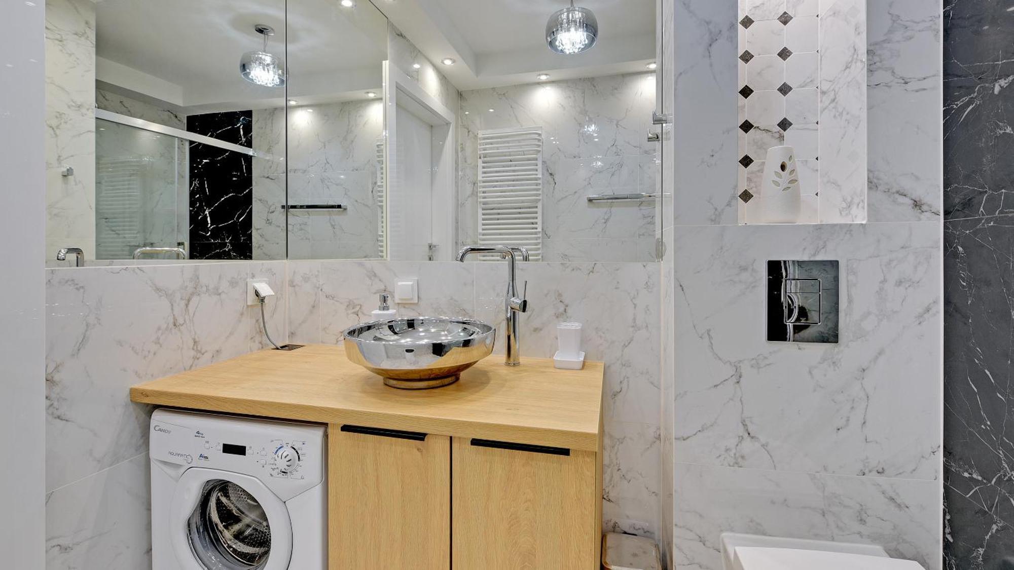 Elegant And Comfortable In Dom & House